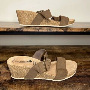 Bio Green Cork Wedge Brown Leather Double Strap Made in Spain women's 40 8.5